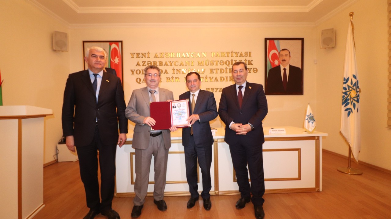 Qazaxda “Konstitusiya və Suverenlik İli”nə həsr olunmuş tədbir keçirildi - FOTOLAR